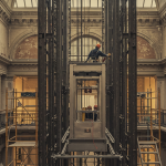 Montage d&rsquo;ascenseurs dans les bâtiments anciens : contraintes et solutions